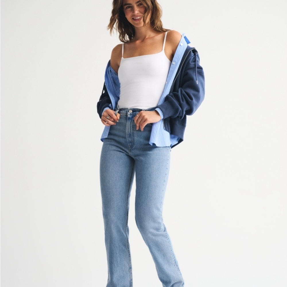 Abercrombie & Fitch Light Wash High-Rise Straight Jeans
